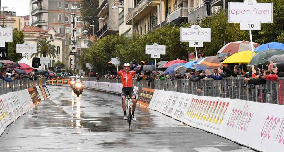 Giro di Sicilia: McNulty show, vince la terza tappa e indossa la Maglia Rossa e Gialla