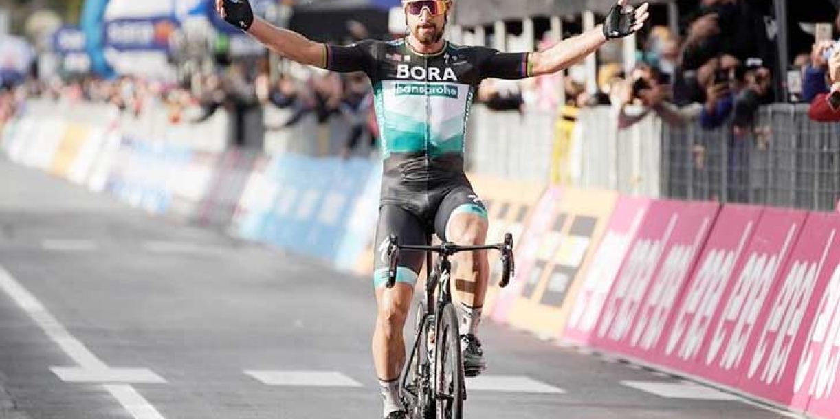 Giro d'Italia: Sagan in solitaria trionfa a Tortoreto